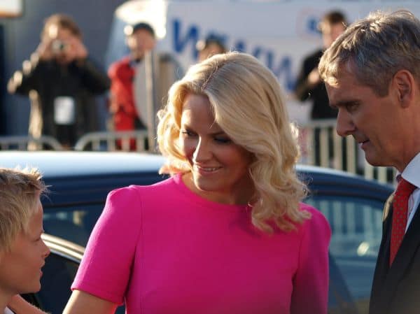 Mette-Marit absolviert ersten Termin als neue Königin von Norwegen